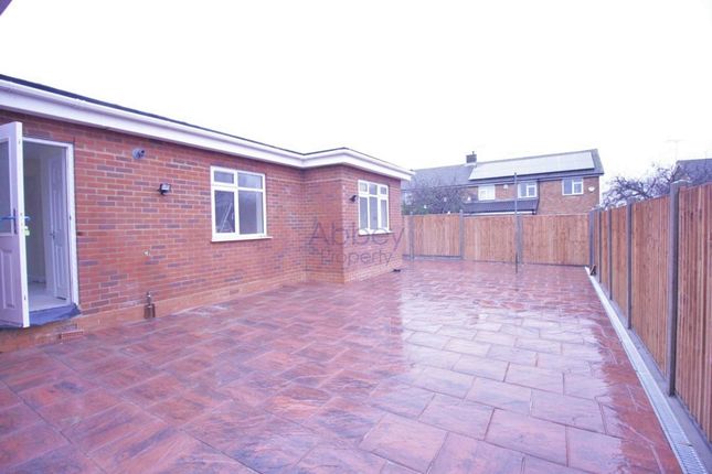 118 Browning Road, Luton photo 3