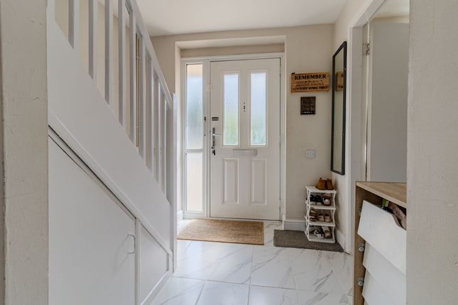 19 Swinford Avenue, Leicester photo 4