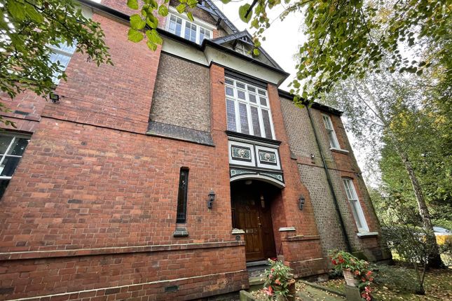Thumbnail Detached house to rent in Manchester Road, West Timperley, Altrincham