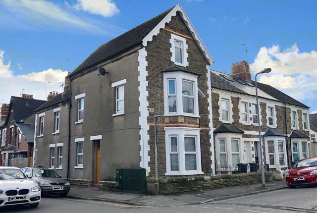 Flat to rent in Moy Road, Roath, Cardiff