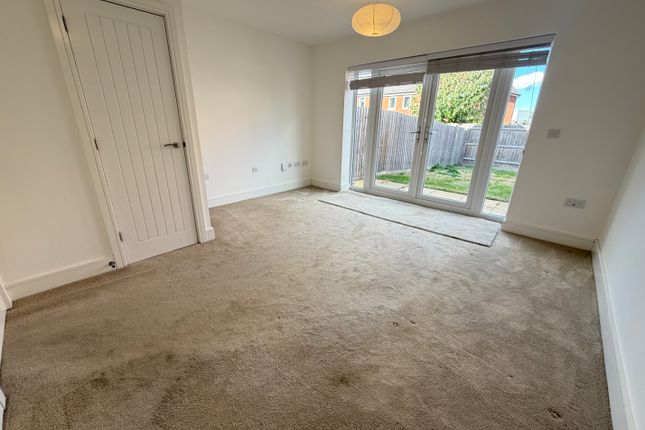 Wynne Crescent, RUGBY photo 4