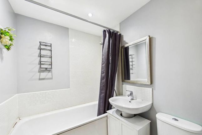 4, Bellcross Way, Barnsley photo 4