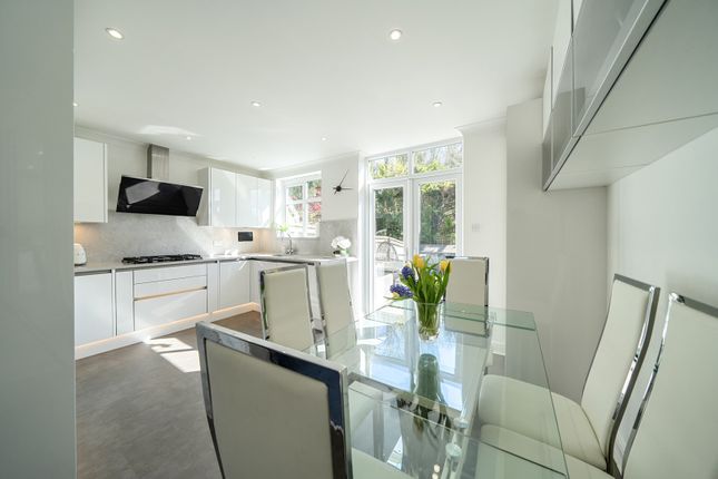 4, Canal Way, Harefield photo 4