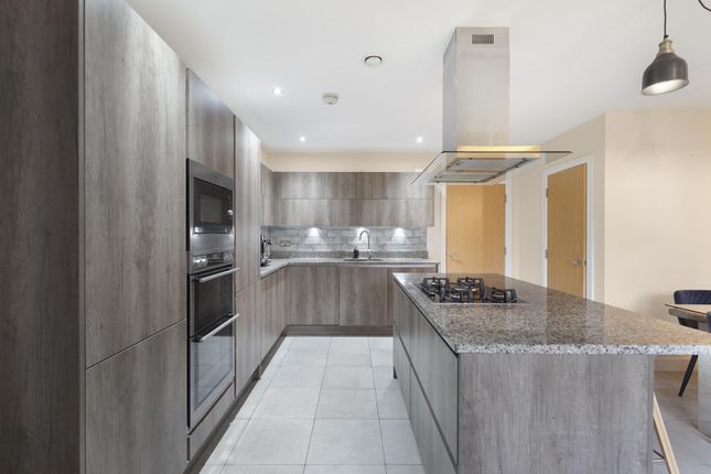 1, Cuneo Mews, London photo 4