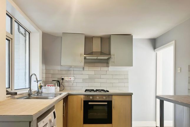 9, Phillips Street, Leigh photo 5
