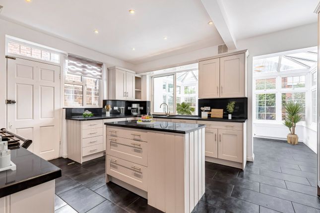 41, Stonehill Road, London photo 4
