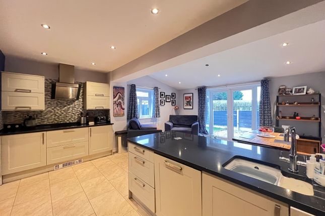 10, Bridgewater Close, Cheadle photo 4