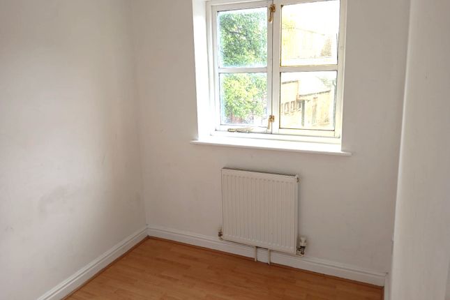Flat 6, Friends Court, New Inn Yard, WISBECH photo 4