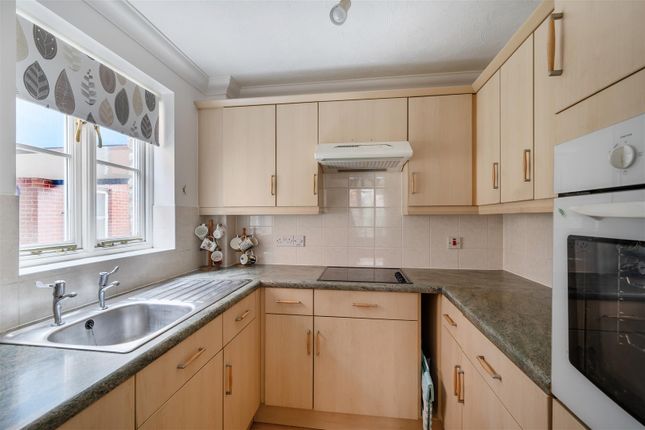 Flat 6, Folly Mill Lodge, Bridport photo 3