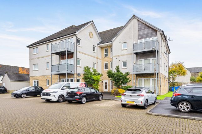 2-bed flat on 88 Hawk Brae, Livingston, £150,000