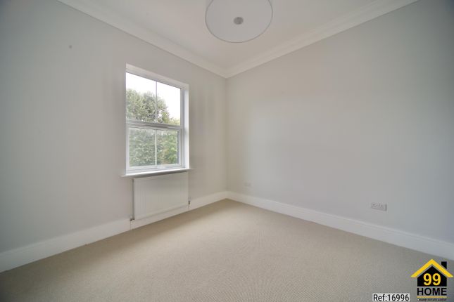 Flat 2, 10 Nicoll Road, Harelsden photo 4