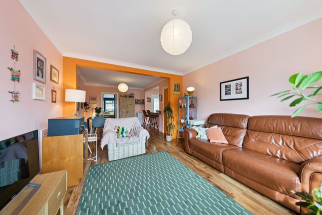 36 Rodil Avenue, Simshill, Glasgow photo 4