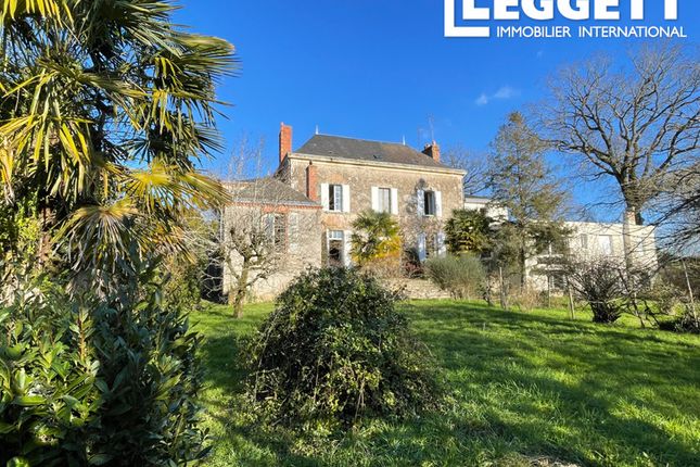Thumbnail Villa for sale in Le Champ-Saint-Père, Vendée, Pays De La Loire