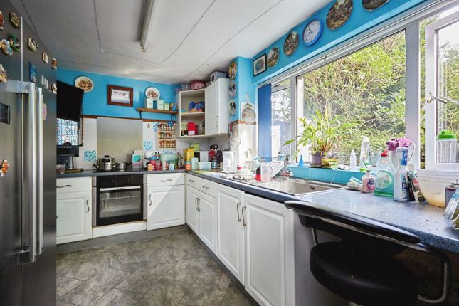 6, Orchard Close, Shaftesbury photo 3