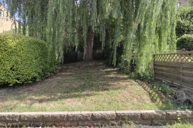 21, Mons Road, Todmorden photo 3