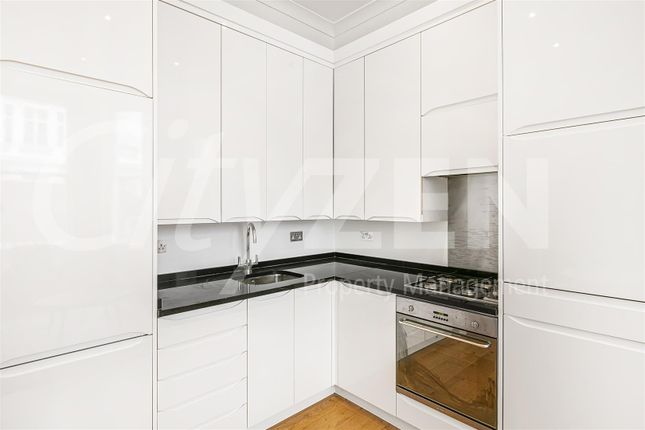 Flat to rent in Queensberry Place, London
