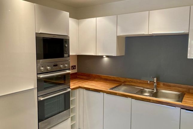1 Roedean House, 8, Frenches Road, Redhill photo 2