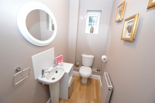 4 Bed Detached House For Sale In French S Gate Dunstable Lu6 Zoopla