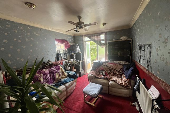 88, Brownlow Road, London photo 3
