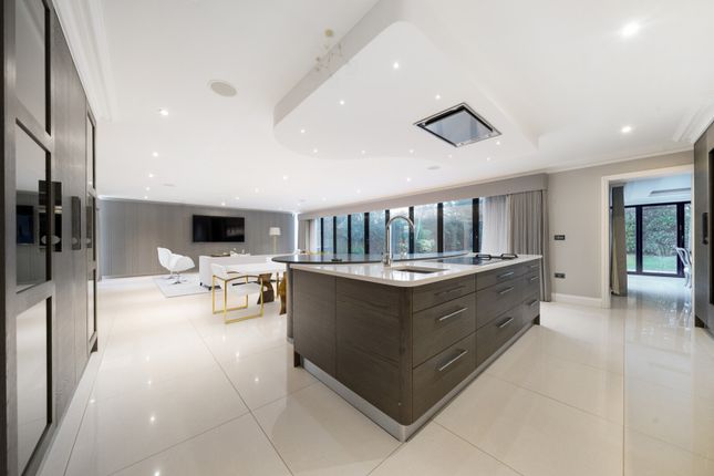Kitchen/Reception