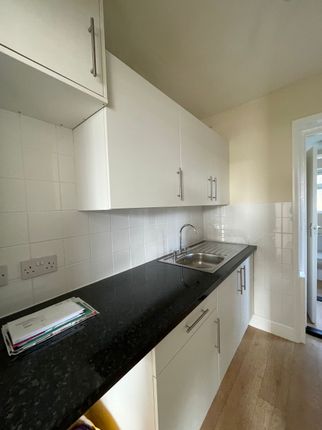 58 Cornwallis Circle, Whitstable photo 3
