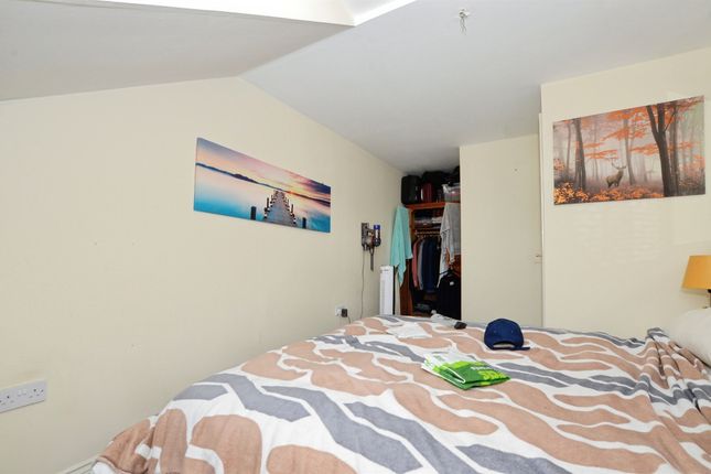 Flat 26, Chalkdell House, 42, Loweswater Close, Watford photo 4