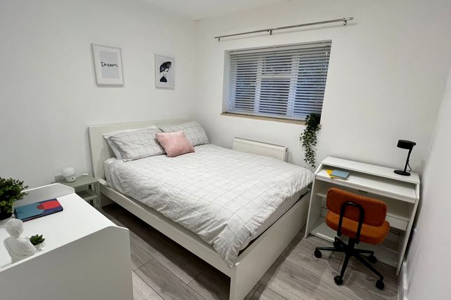 Thumbnail Flat to rent in Maitland Park Road, London