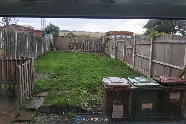 Clayton Avenue, Upton, Pontefract photo 2