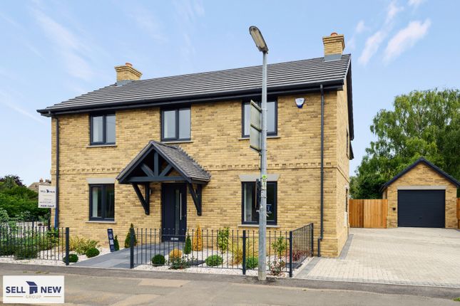 Thumbnail Detached house for sale in Manor Road, Barton Le Clay
