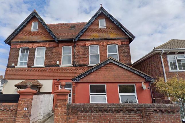 Thumbnail Property to rent in Edmund Road, Southsea