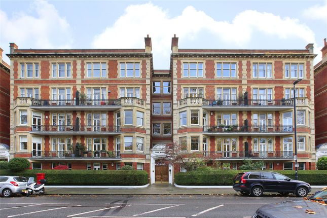 Flat for sale in York Mansions, Prince Of Wales Drive, London