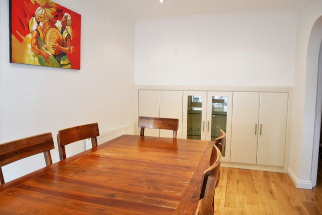 Betham Road, Greenford photo 5