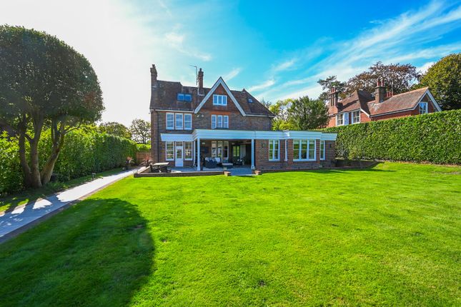 Balcombe Lodge, 20, Balcombe Road, Haywards Heath photo 3