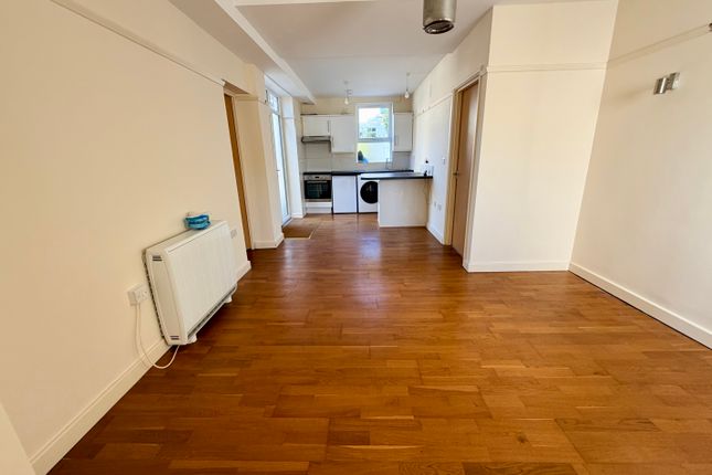 22a, Chelsham Road, South Croydon photo 2