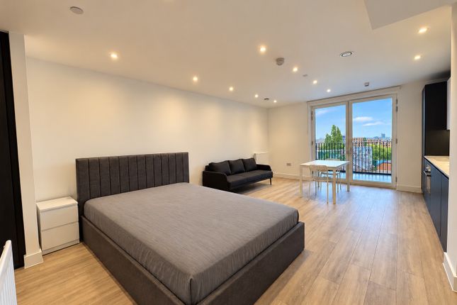 Monterrey House, 3 Everdene Path, Acton, London, W3 6GJ, Acton photo 2