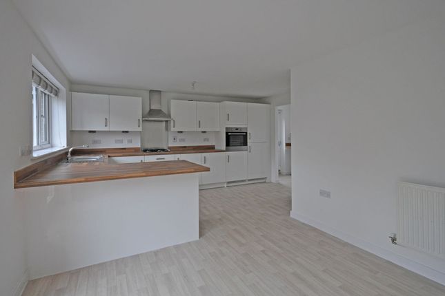 8, Ebbw Close, Newport photo 4