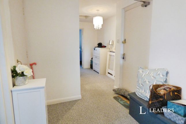 Woodlands Avenue, Rustington photo 2