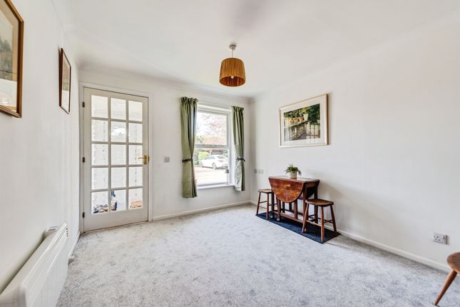 15, Chiltern Close, Wallingford photo 4