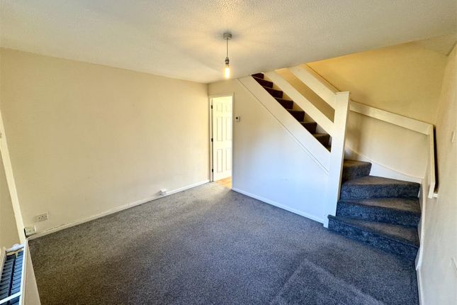19, Laburnam Way, Chepstow photo 3