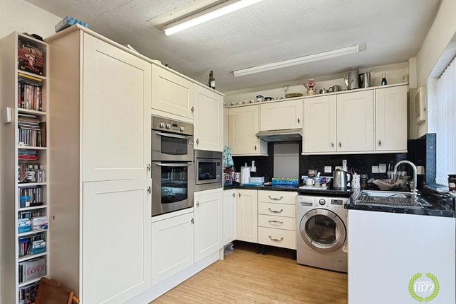 7 St. Johns Close, Accrington photo 2