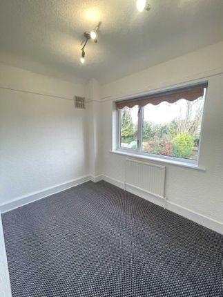 Link-detached house to rent in Barnard Road, Sutton Coldfield