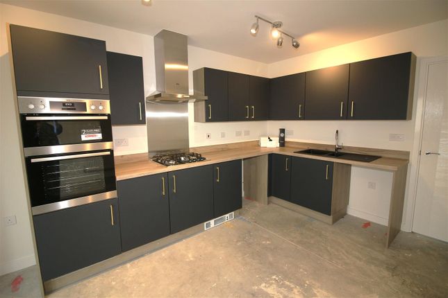 13, Trewithen Green, Saltash photo 4