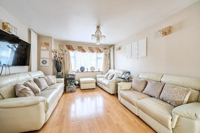12, Wilsmere Drive, Harrow photo 2
