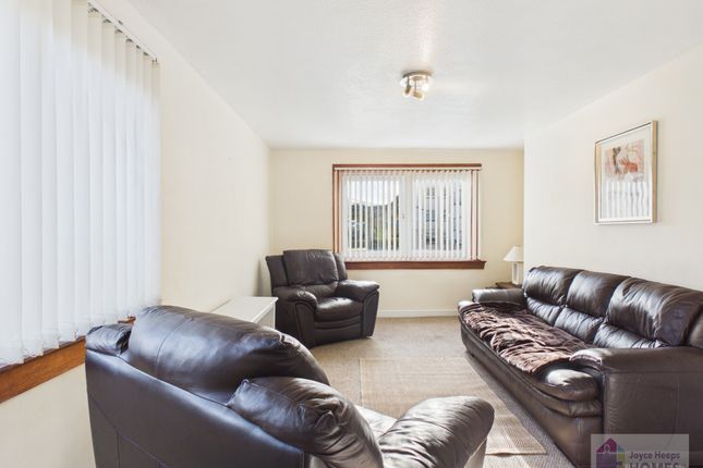 32, Three Rivers Walk, Westwood, East Kilbride photo 2