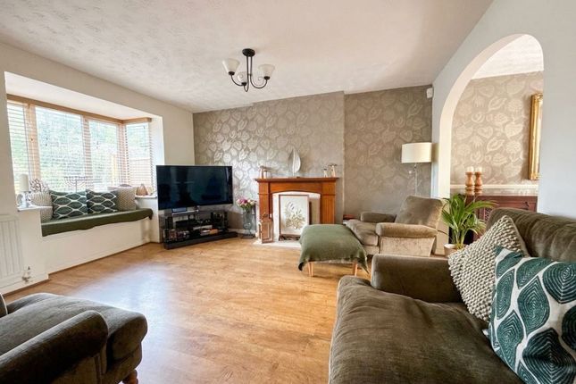 11 Herrick Way, Wigston photo 3