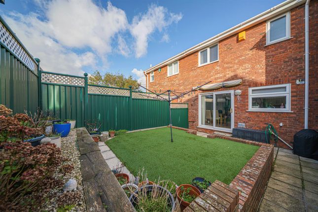 11,, Mountbatten Close, Weymouth photo 3