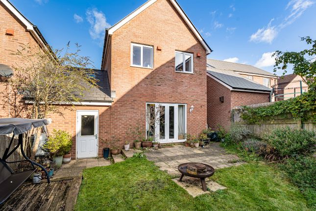 24, Higher Meadow, Exeter photo 2