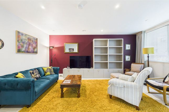 2 Moors Nook, 73, Horsell Moor, Woking photo 3