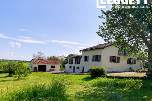 Thumbnail Villa for sale in Chadurie, Charente, Nouvelle-Aquitaine