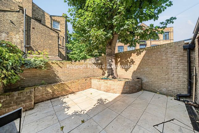 43, St. Marys Gardens, London photo 4